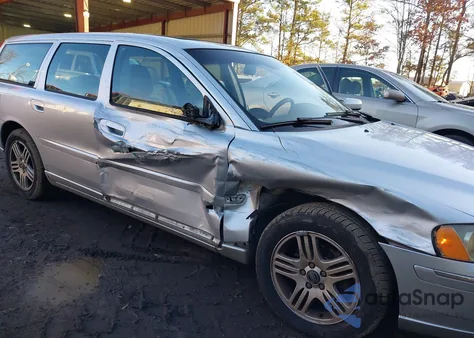 2006 Volvo V70 2.5T из США, поврежденный, VIN YV1SW592061535092